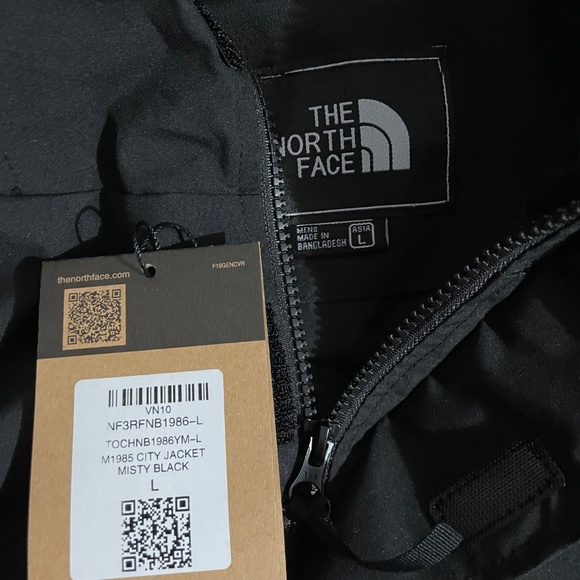 Copy the north face rain jacket - Picture 4 of 5